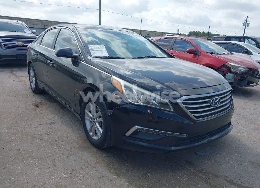 2015 Hyundai Sonata SE (VIN 5NPE24AF9FH184358) main photo