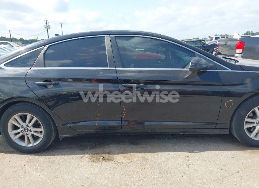 Photo 12 of 2015 Hyundai Sonata SE (VIN 5NPE24AF9FH184358)