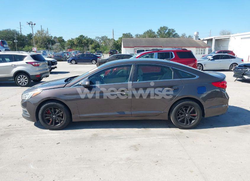 Photo 14 of 2015 Hyundai Sonata SE (VIN 5NPE24AF9FH186868)