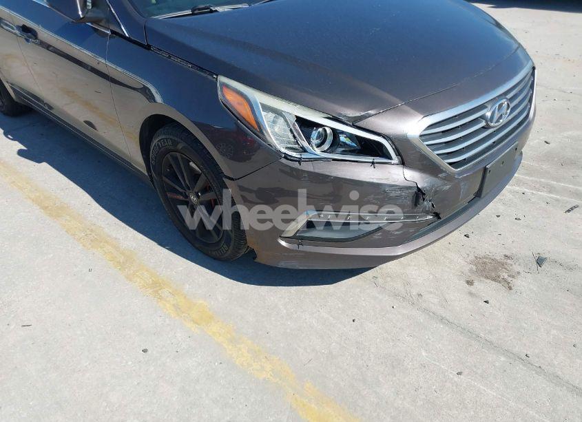 Photo 6 of 2015 Hyundai Sonata SE (VIN 5NPE24AF9FH186868)