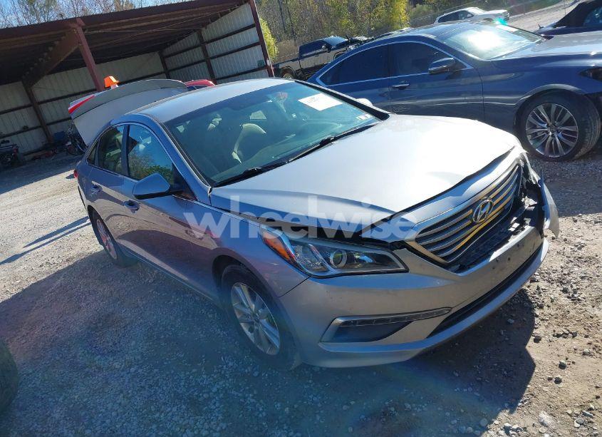 2015 Hyundai Sonata SE (VIN 5NPE24AF9FH187633) main photo