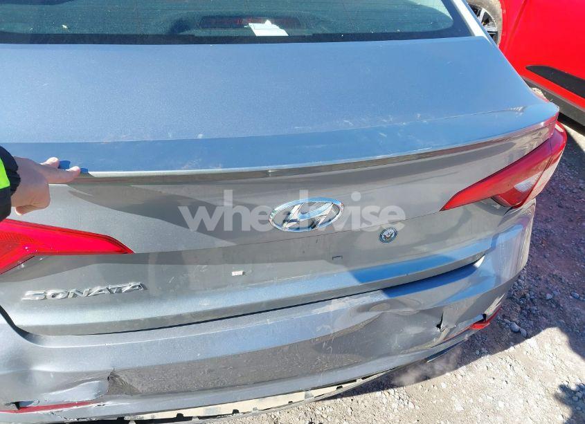 Photo 16 of 2015 Hyundai Sonata SE (VIN 5NPE24AF9FH187633)