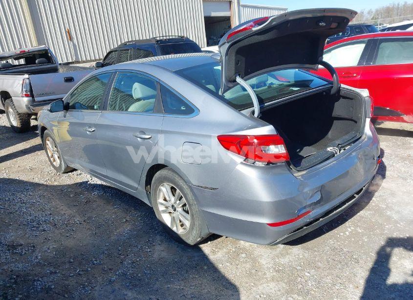 Photo 3 of 2015 Hyundai Sonata SE (VIN 5NPE24AF9FH187633)