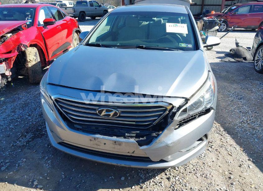 Photo 6 of 2015 Hyundai Sonata SE (VIN 5NPE24AF9FH187633)