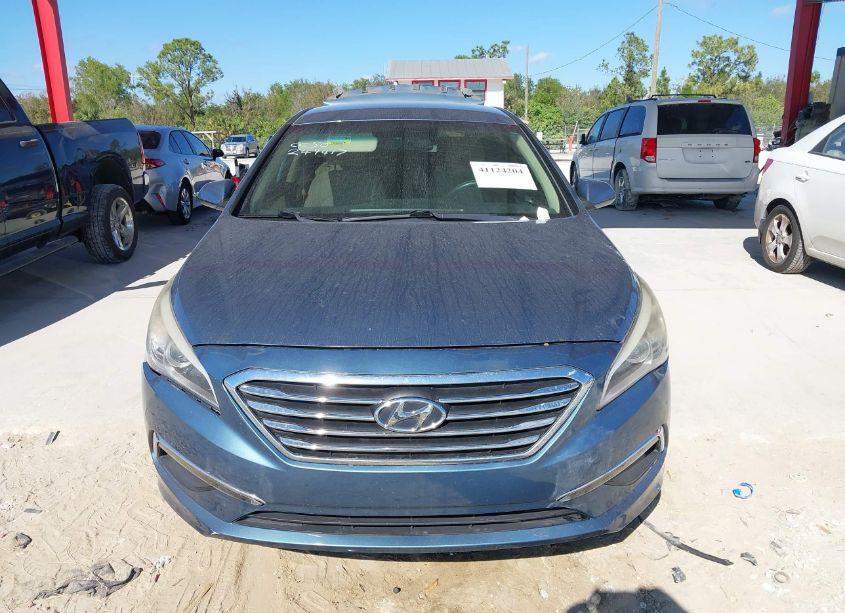 Photo 13 of 2015 Hyundai Sonata SE (VIN 5NPE24AF9FH203698)
