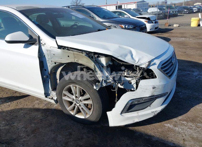 Photo 6 of 2015 Hyundai Sonata SE (VIN 5NPE24AF9FH206486)