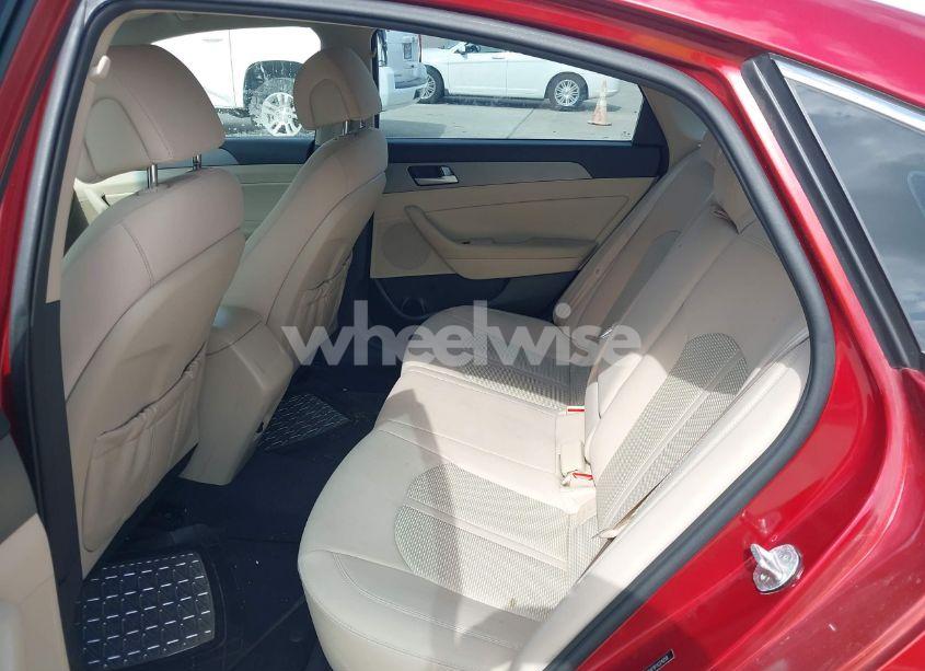 Photo 8 of 2015 Hyundai Sonata SE (VIN 5NPE24AF9FH224258)