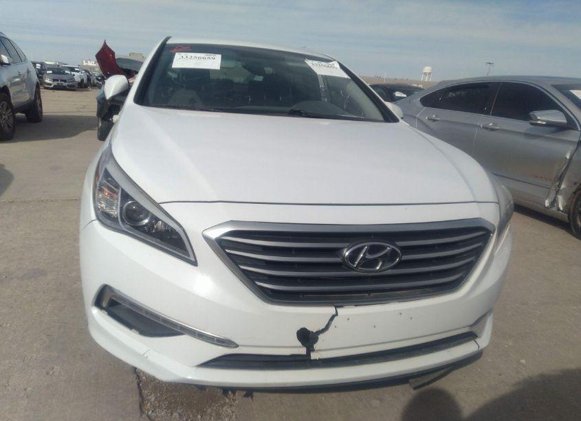 Photo 12 of 2015 Hyundai Sonata SE (VIN 5NPE24AF9FH226513)