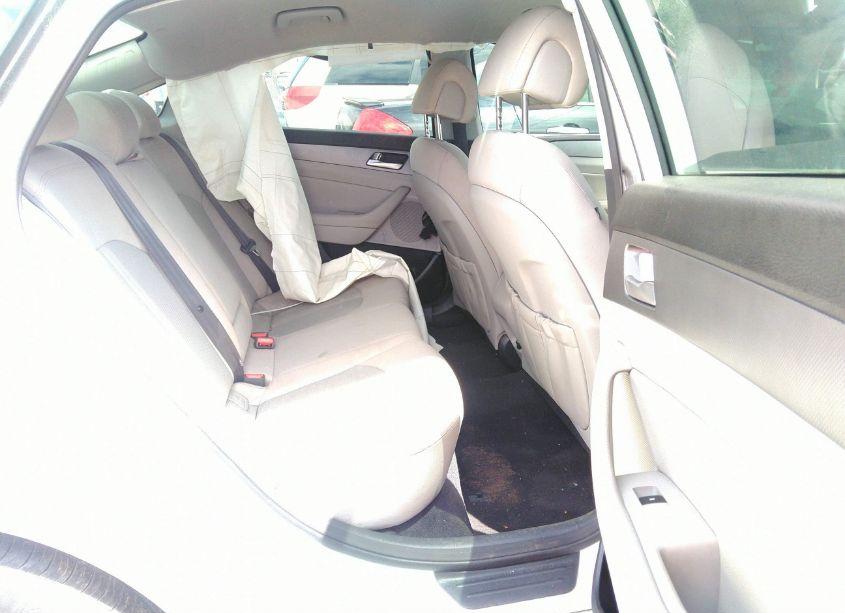 Photo 8 of 2015 Hyundai Sonata SE (VIN 5NPE24AF9FH226513)