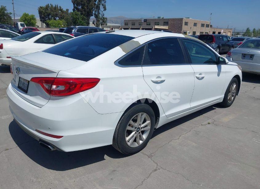 Photo 4 of 2016 Hyundai Sonata SE (VIN 5NPE24AF9GH267578)