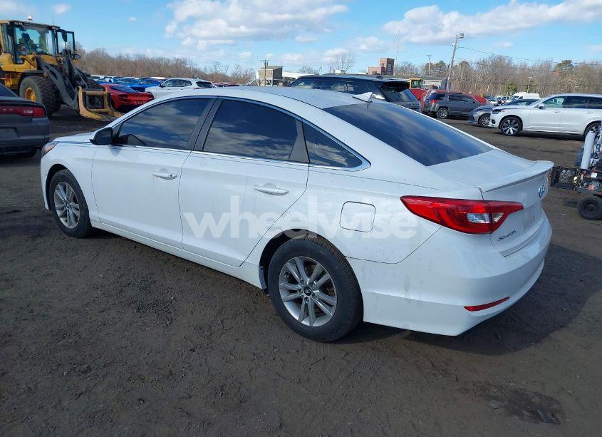 Photo 3 of 2016 Hyundai Sonata SE (VIN 5NPE24AF9GH290665)