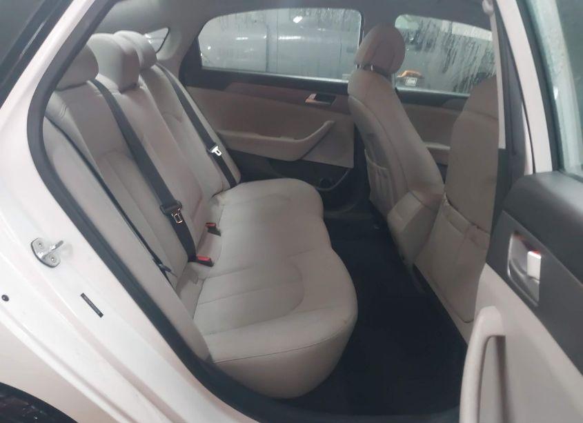 Photo 8 of 2016 Hyundai Sonata SE (VIN 5NPE24AF9GH298796)