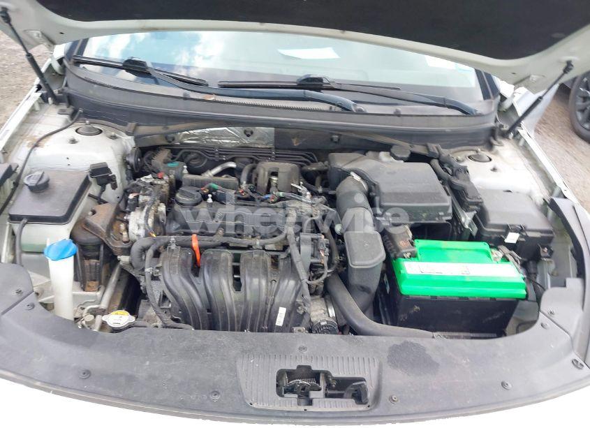 Photo 10 of 2016 Hyundai Sonata SE (VIN 5NPE24AF9GH300661)