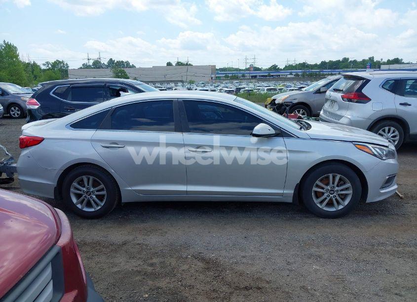 Photo 13 of 2016 Hyundai Sonata SE (VIN 5NPE24AF9GH300661)
