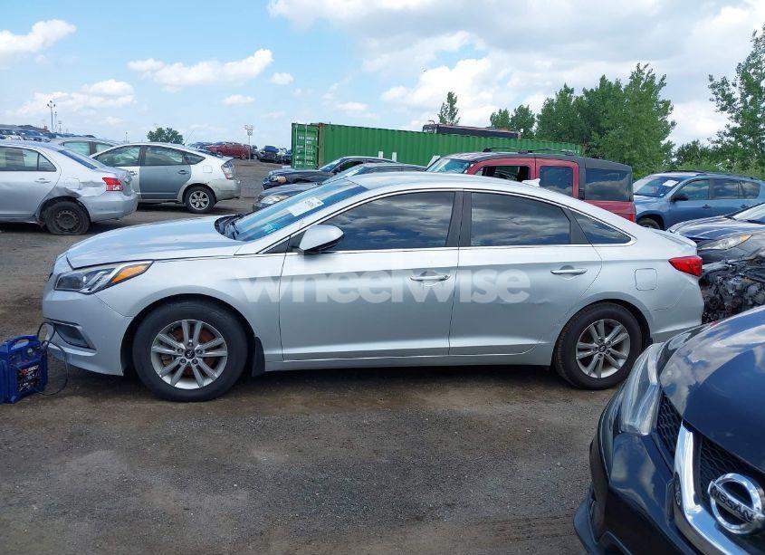 Photo 14 of 2016 Hyundai Sonata SE (VIN 5NPE24AF9GH300661)