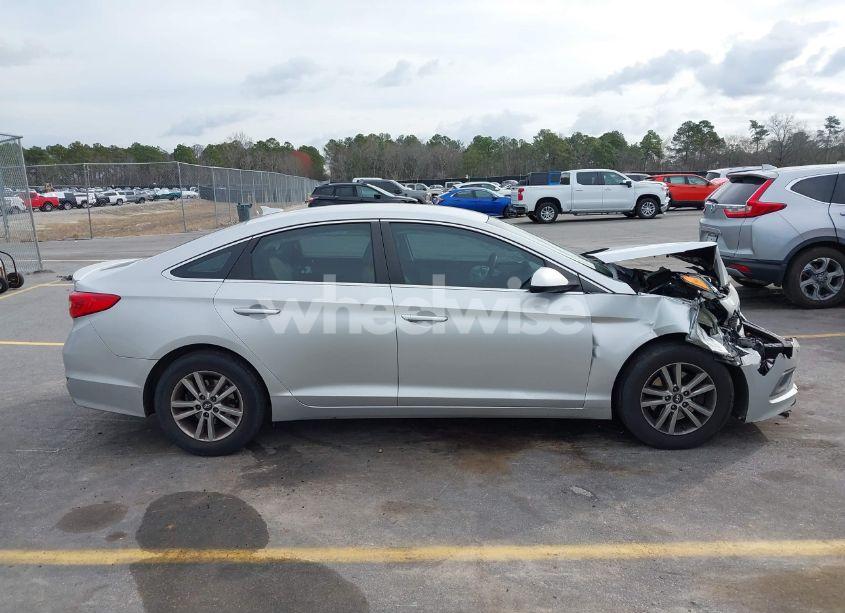 Photo 13 of 2016 Hyundai Sonata SE (VIN 5NPE24AF9GH309554)