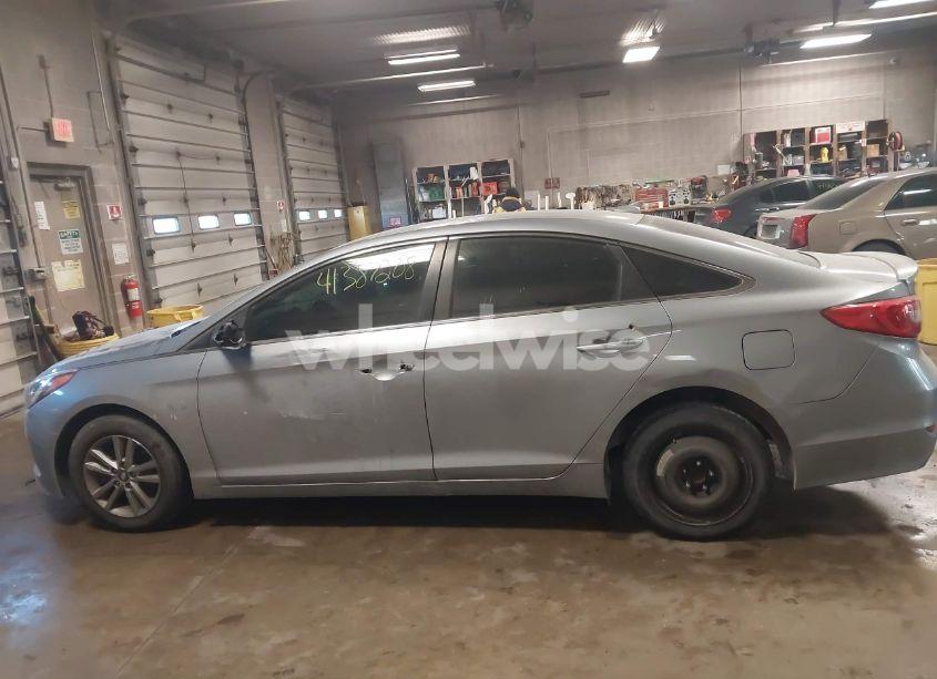 Photo 14 of 2016 Hyundai Sonata SE (VIN 5NPE24AF9GH326824)