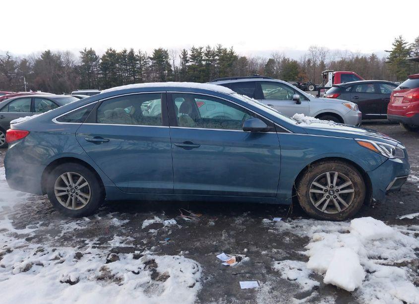 Photo 12 of 2016 Hyundai Sonata SE (VIN 5NPE24AF9GH329951)