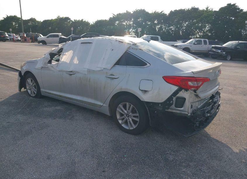 Photo 3 of 2016 Hyundai Sonata SE (VIN 5NPE24AF9GH338469)