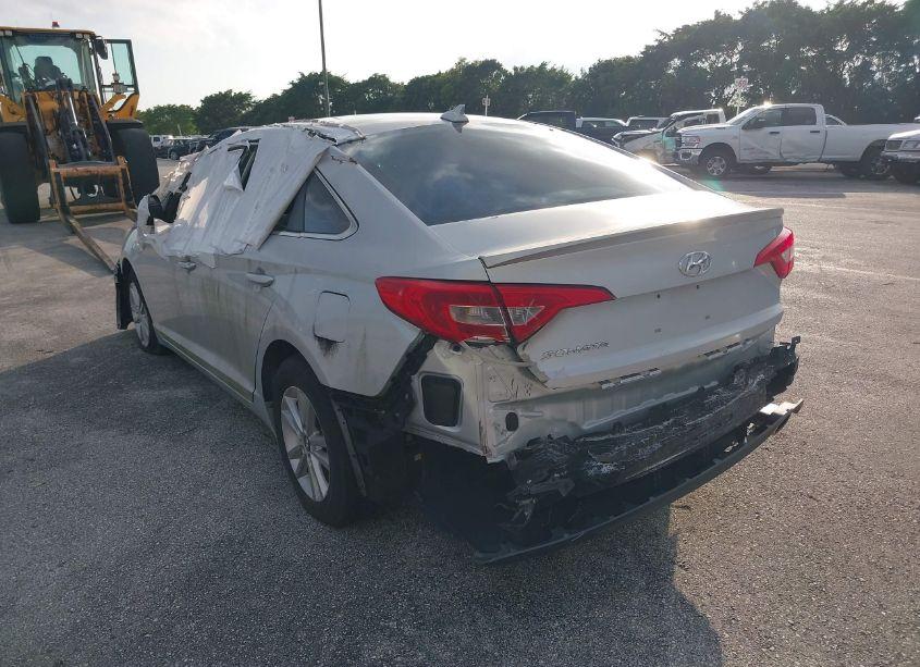 Photo 6 of 2016 Hyundai Sonata SE (VIN 5NPE24AF9GH338469)