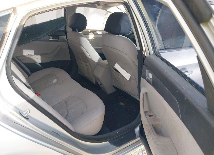 Photo 8 of 2016 Hyundai Sonata SE (VIN 5NPE24AF9GH338469)