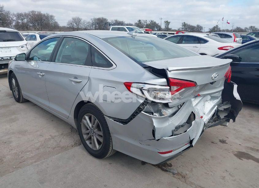 Photo 3 of 2016 Hyundai Sonata SE (VIN 5NPE24AF9GH349200)