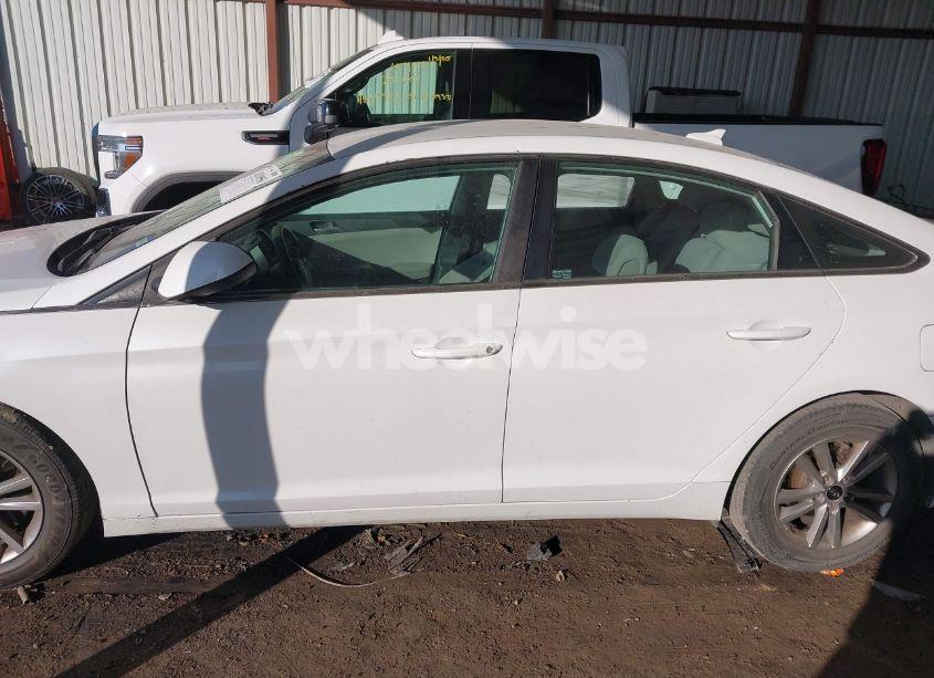 Photo 14 of 2016 Hyundai Sonata (VIN 5NPE24AF9GH349844)