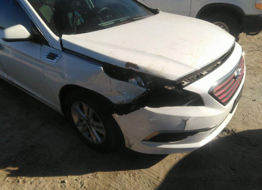 Photo 6 of 2016 Hyundai Sonata SE (VIN 5NPE24AF9GH353702)