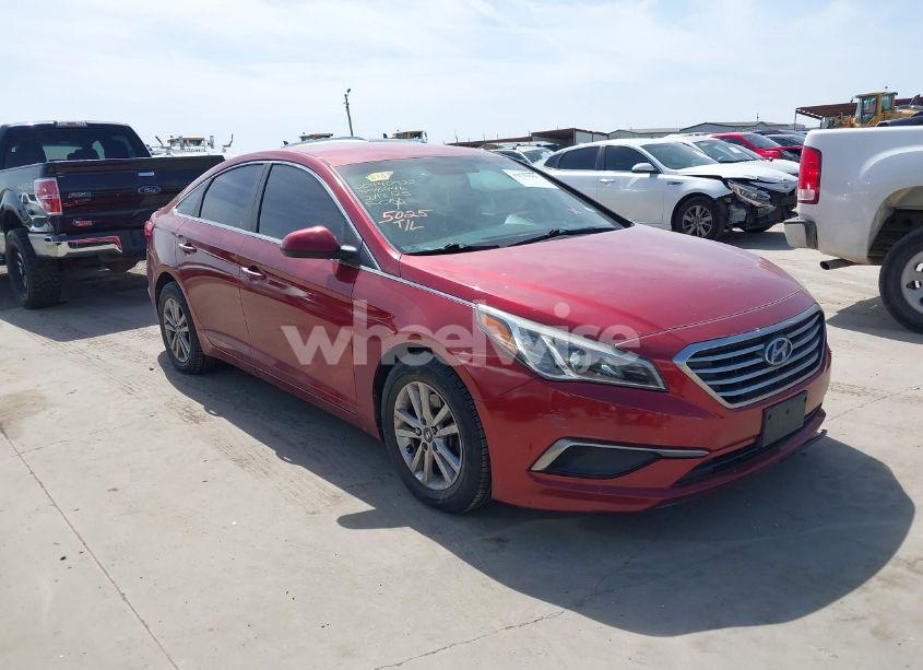 Photo 13 of 2016 Hyundai Sonata SE (VIN 5NPE24AF9GH358446)