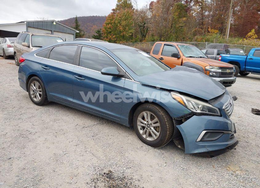 2016 Hyundai Sonata SE (VIN 5NPE24AF9GH359760) main photo