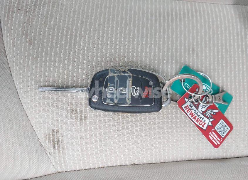 Photo 11 of 2016 Hyundai Sonata SE (VIN 5NPE24AF9GH359760)