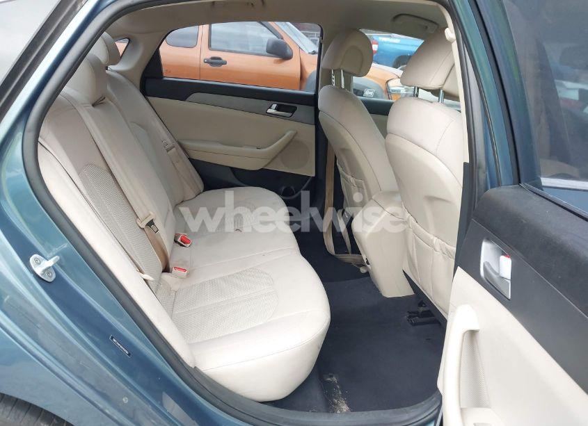 Photo 8 of 2016 Hyundai Sonata SE (VIN 5NPE24AF9GH359760)