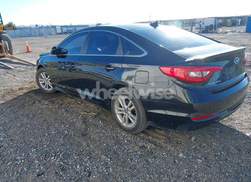 Photo 3 of 2016 Hyundai Sonata SE (VIN 5NPE24AF9GH374534)