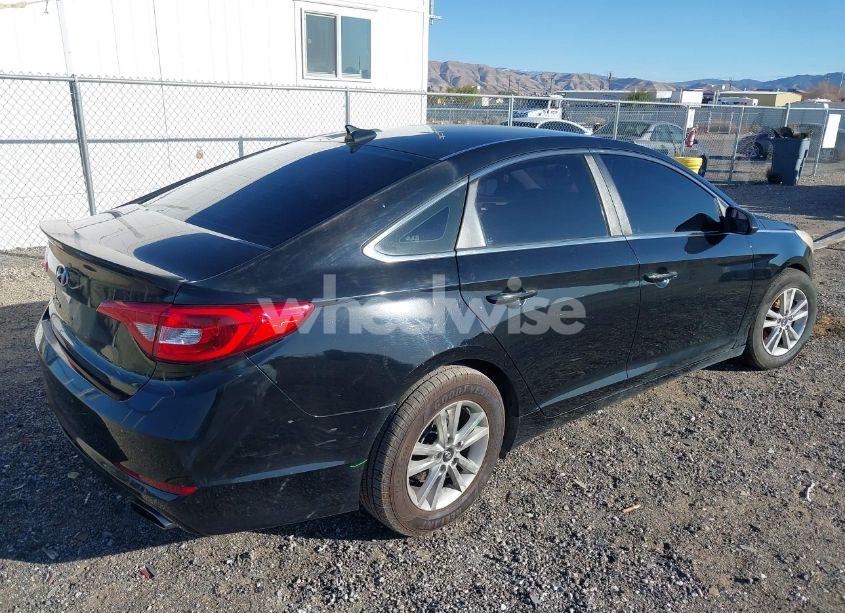 Photo 4 of 2016 Hyundai Sonata SE (VIN 5NPE24AF9GH374534)