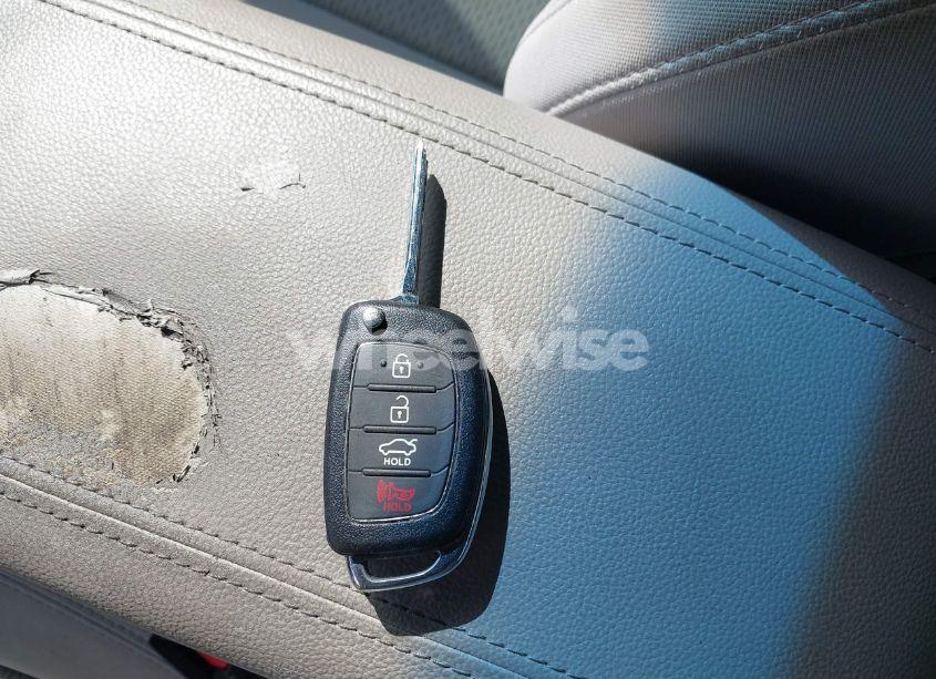 Photo 11 of 2016 Hyundai Sonata SE (VIN 5NPE24AF9GH385193)