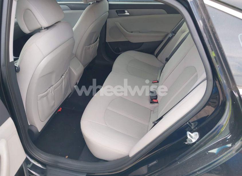 Photo 8 of 2016 Hyundai Sonata SE (VIN 5NPE24AF9GH385193)