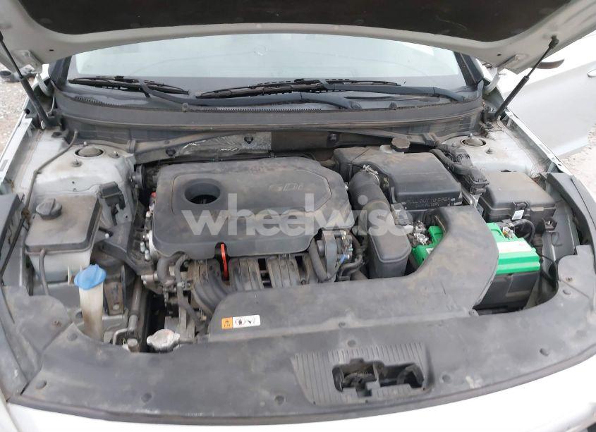 Photo 10 of 2016 Hyundai Sonata SE (VIN 5NPE24AF9GH386747)