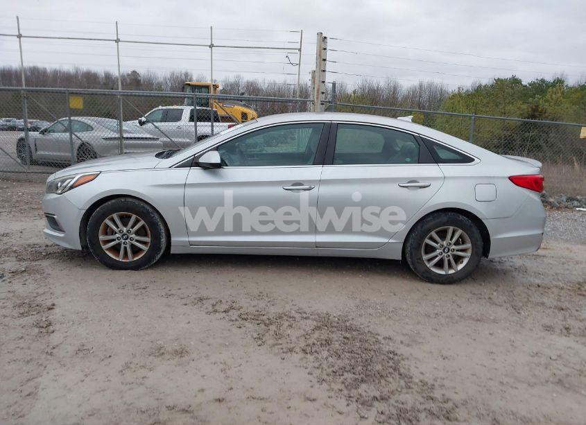Photo 14 of 2016 Hyundai Sonata SE (VIN 5NPE24AF9GH386747)
