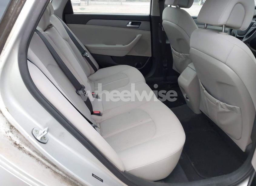 Photo 8 of 2016 Hyundai Sonata SE (VIN 5NPE24AF9GH386747)