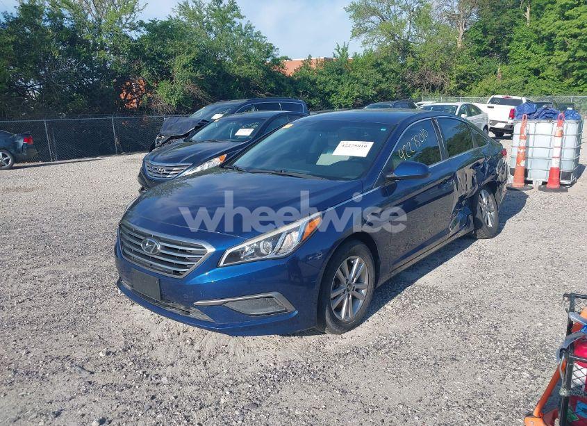 Photo 2 of 2016 Hyundai Sonata (VIN 5NPE24AF9GH393049)