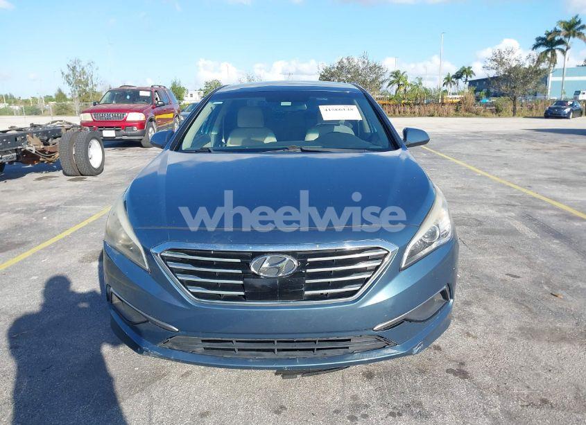 Photo 12 of 2016 Hyundai Sonata SE (VIN 5NPE24AF9GH400615)