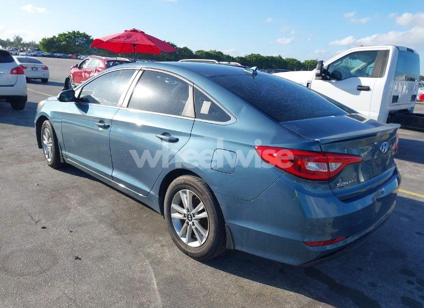 Photo 3 of 2016 Hyundai Sonata SE (VIN 5NPE24AF9GH400615)