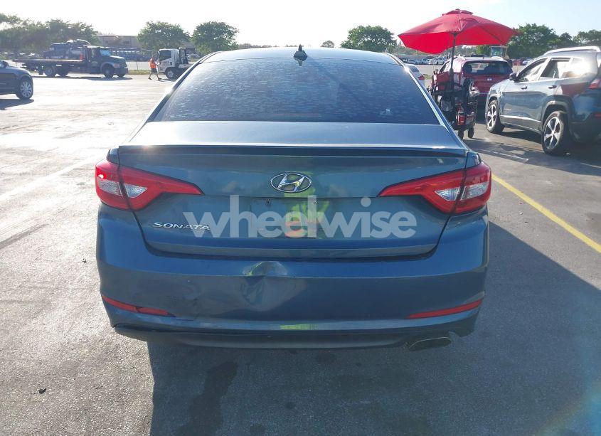 Photo 6 of 2016 Hyundai Sonata SE (VIN 5NPE24AF9GH400615)