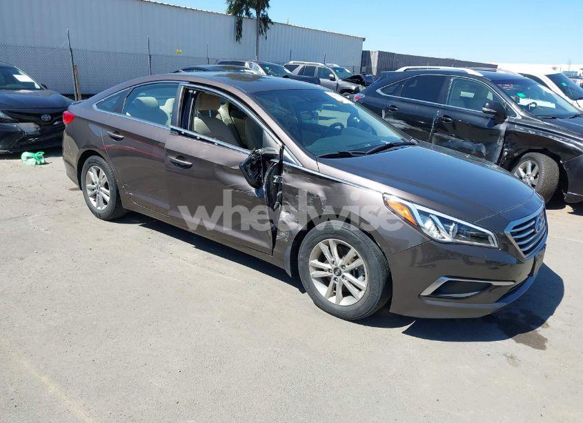 2016 Hyundai Sonata SE (VIN 5NPE24AF9GH408908) main photo