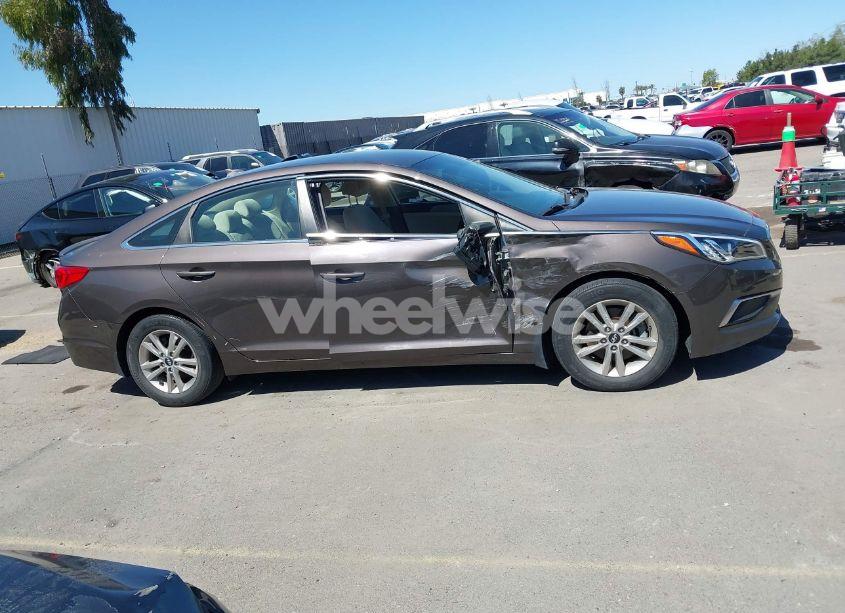 Photo 13 of 2016 Hyundai Sonata SE (VIN 5NPE24AF9GH408908)