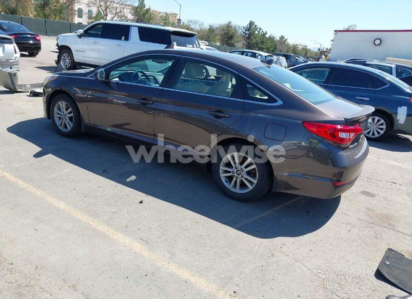 Photo 3 of 2016 Hyundai Sonata SE (VIN 5NPE24AF9GH408908)