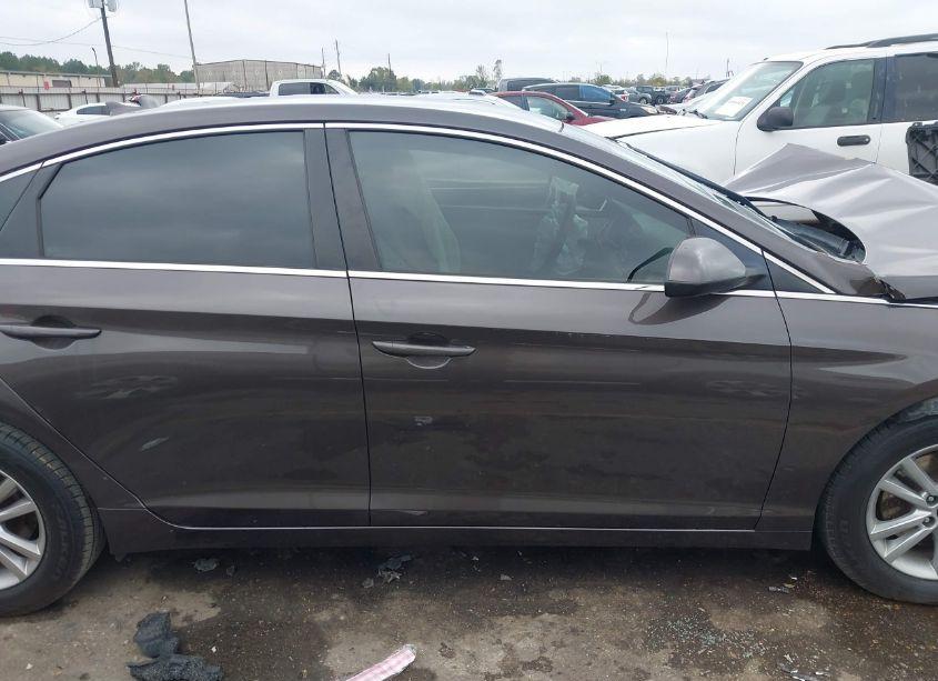 Photo 13 of 2016 Hyundai Sonata (VIN 5NPE24AF9GH416491)