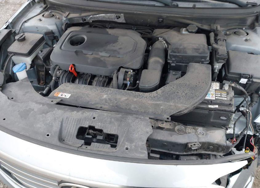 Photo 10 of 2016 Hyundai Sonata SE (VIN 5NPE24AF9GH429712)