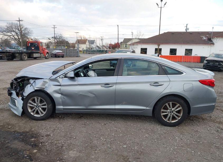 Photo 14 of 2016 Hyundai Sonata SE (VIN 5NPE24AF9GH429712)