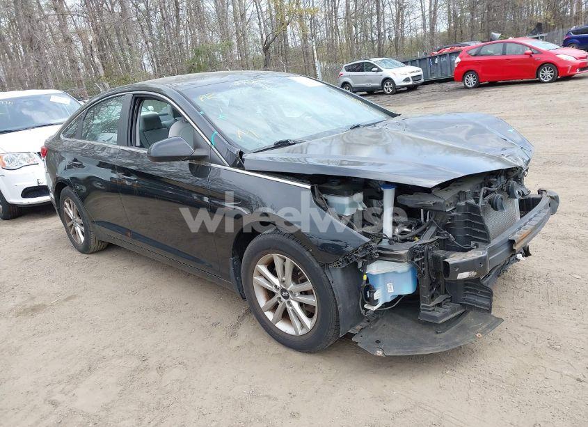 2017 Hyundai Sonata SE (VIN 5NPE24AF9HH451114) main photo